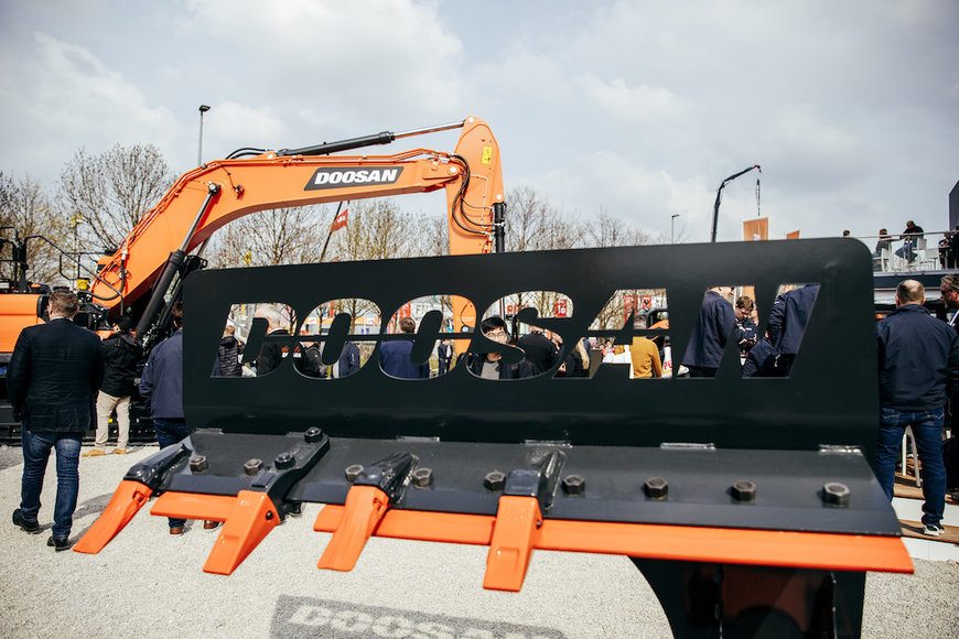 DIEU won the Doosan Credo Award in 2020